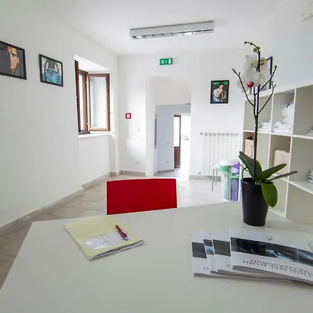 Hostel Della Gioventu Massimo Troisi Oliveto Citra